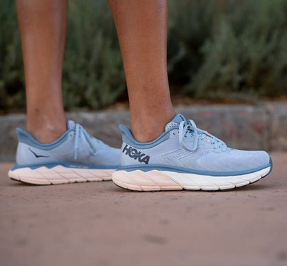 HOKA Women's Arahi 5